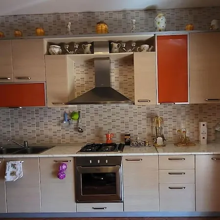 Accogliente Casa Nel Centro Storico Di Valona Apartment *