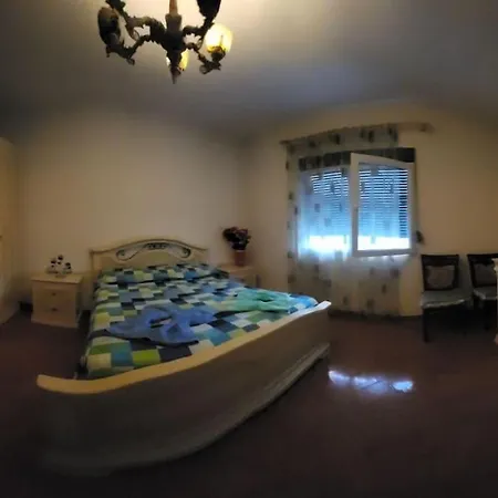 Apartment Accogliente Casa Nel Centro Storico Di Valona Vlore